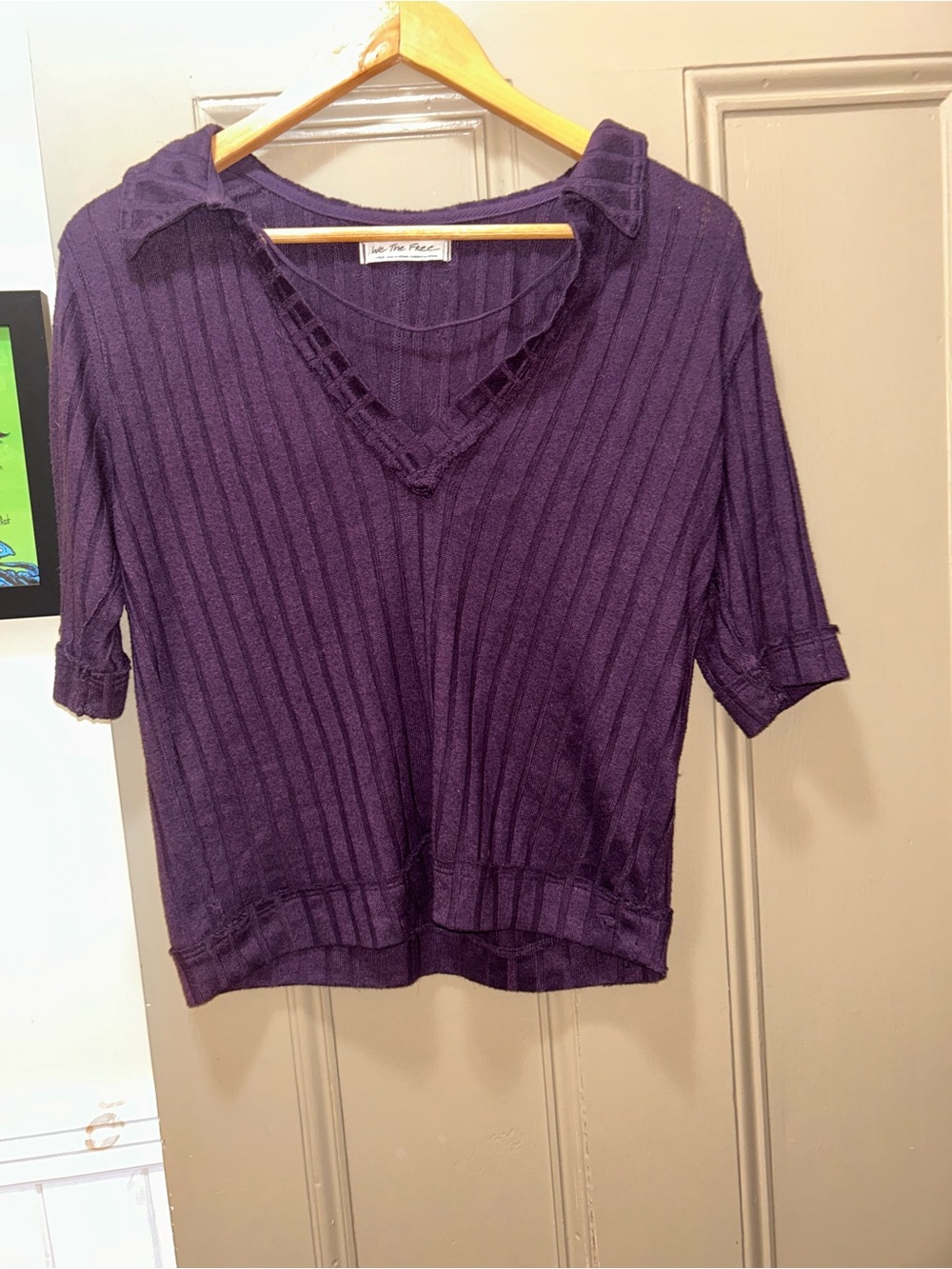 We The Free Ribbed V-Neck Women's Top size Large
